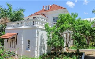 632 m² Office Space in Essenwood