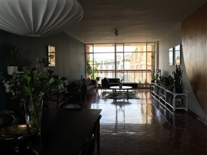 2 Bed Apartment in Parktown
