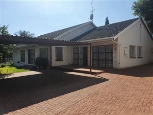 3 Bed House in Klippoortje