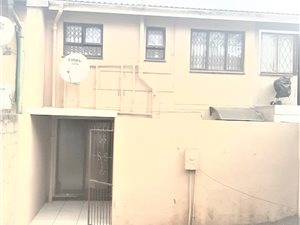 3 Bed House in Newlands West