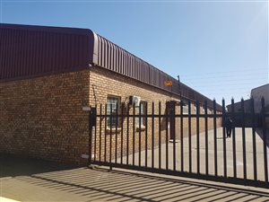 2500 m² Industrial space in Middelburg Central