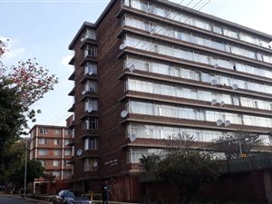 2 Bed Apartment in Sunnyside
