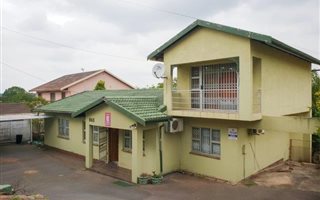 4 Bedroom House in Mount Vernon