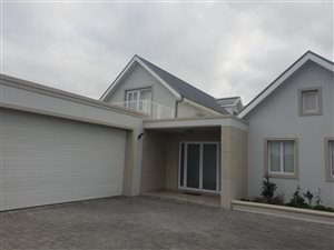 3 Bed House in Kingswood Golf Estate