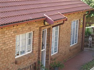 2 Bed Townhouse in Waterkloof Park