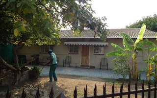 2 Bedroom Garden Cottage in Ferndale