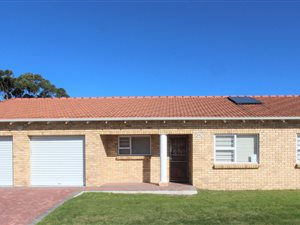 3 Bed Townhouse in Rowallan Park and surrounds