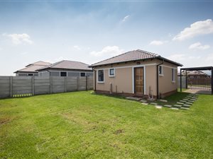 2 Bedroom House in Kwaggasrand