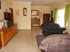 4 Bed House in Valhalla