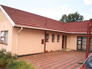 3 Bed House in Hamberg
