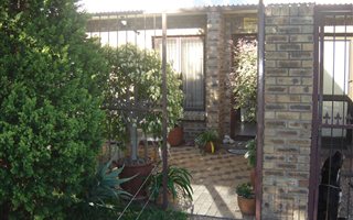 3 Bedroom Townhouse in Bellville Central