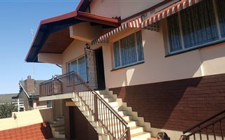 5 Bedroom House in Newholme