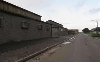130 m² Commercial space in Athlone