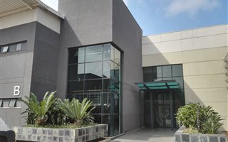 918 m² Office Space in Westville