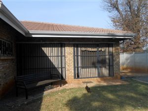 3 Bed House in Arcon Park