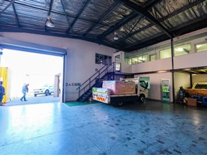 477 m² Industrial space in Founders Hill