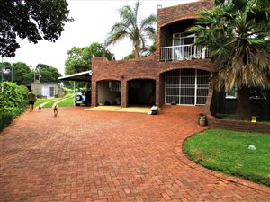 8.5 ha Farm in Rietfontein