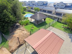 3 Bed Apartment in Paulshof
