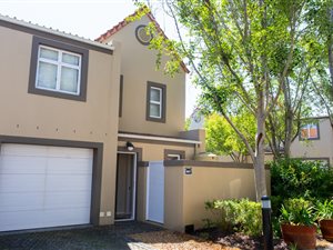 2 Bedroom House in Boschenmeer Golf Estate