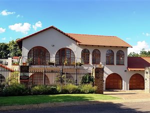 5 Bed House in Garsfontein