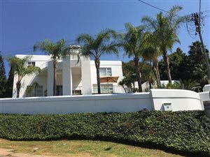 4 Bed House in Waterkloof Ridge