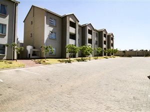 2 Bed Townhouse in Blue Hills