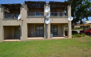 1 Bedroom Apartment in Leeuwenhof Estate