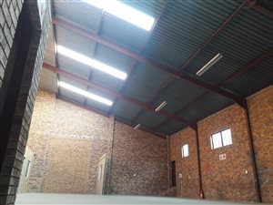 350 m² Industrial space in Roodepoort Central