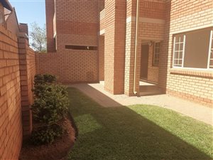 3 Bed Apartment in Silver Lakes