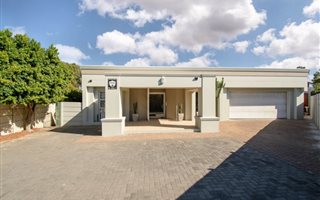 5 Bedroom House in Tara