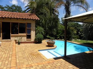 5 Bed House in Buccleuch