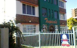 6 Bedroom Apartment in Bulwer