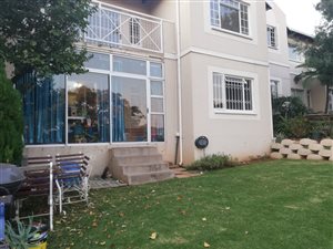 3 Bed Townhouse in Sterrewag