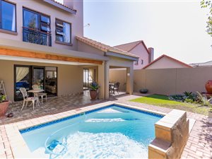 3 Bed House in The Meadows