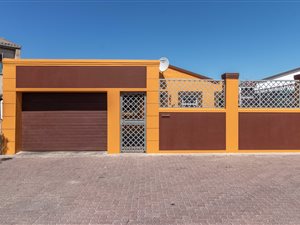 3 Bed House in New Woodlands