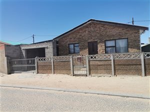 3 Bed House in Macassar