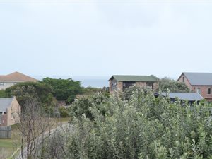 787 m² Land available in Cape St Francis