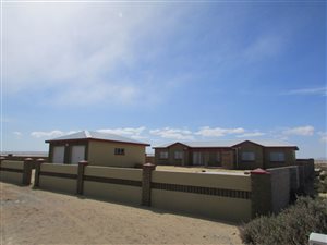 2 Bed Townhouse in Port Nolloth