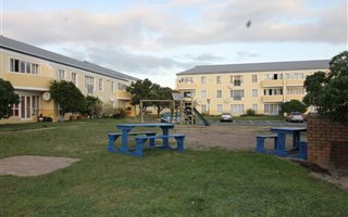 2 Bedroom Apartment in Noordhoek