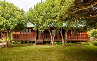 4 Bedroom House in Brenton on Sea