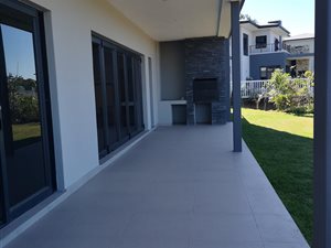 4 Bed House in Salt Rock