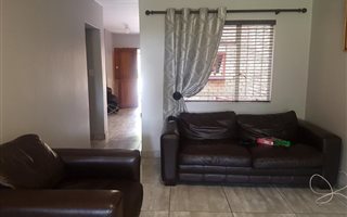 3 Bedroom Duplex in Florauna