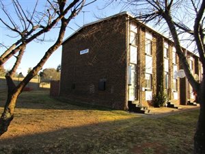 2 Bedroom Townhouse in Grobler Park