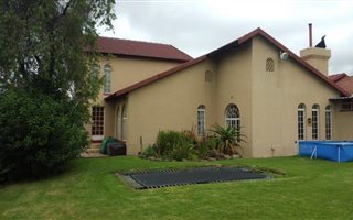 4 Bedroom House in Leandra