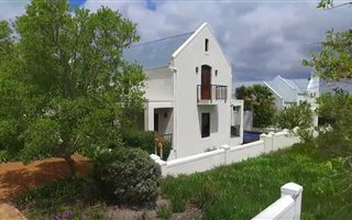 4 Bedroom House in De Zalze