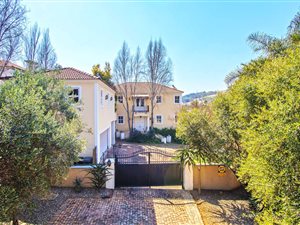 4 Bed House in Waterkloof Ridge