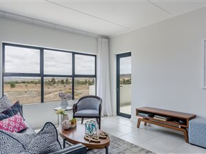 1 Bed Apartment in Paardevlei