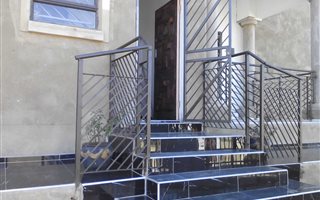 9 Bedroom House in Kameelfontein and surrounds