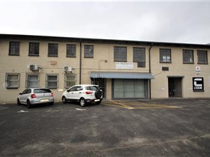 270 m² Commercial space in Elsies River