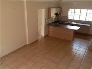 2 Bedroom Apartment in Mondeor
